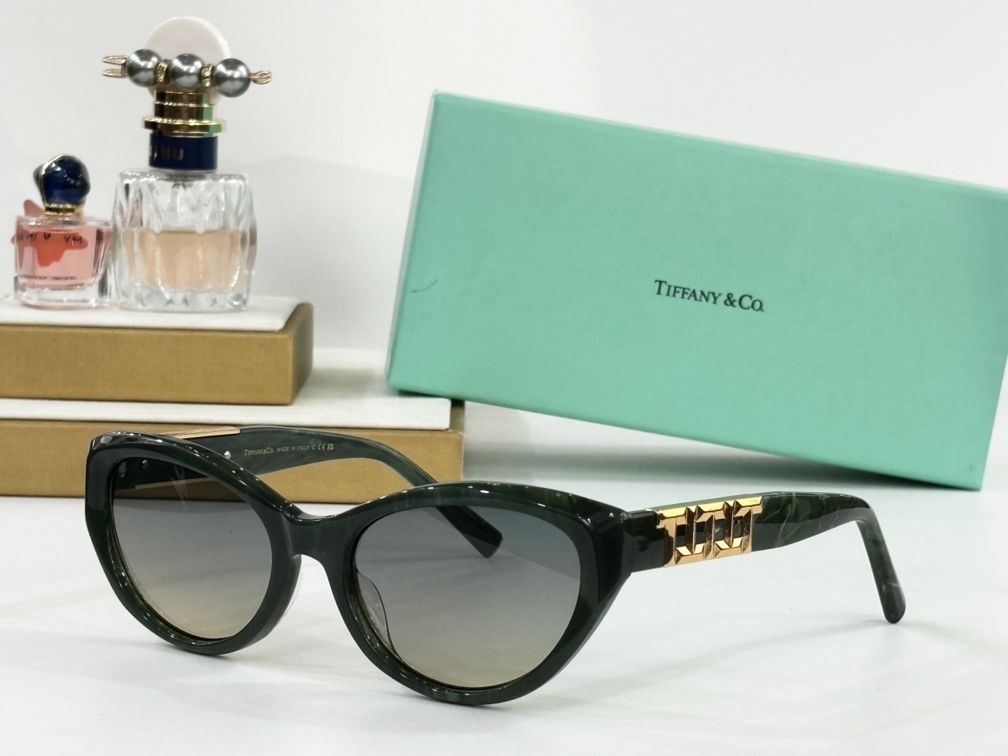  TIFFANY&Co.
MODEL：TF5015 
SIZE：56口19-143
