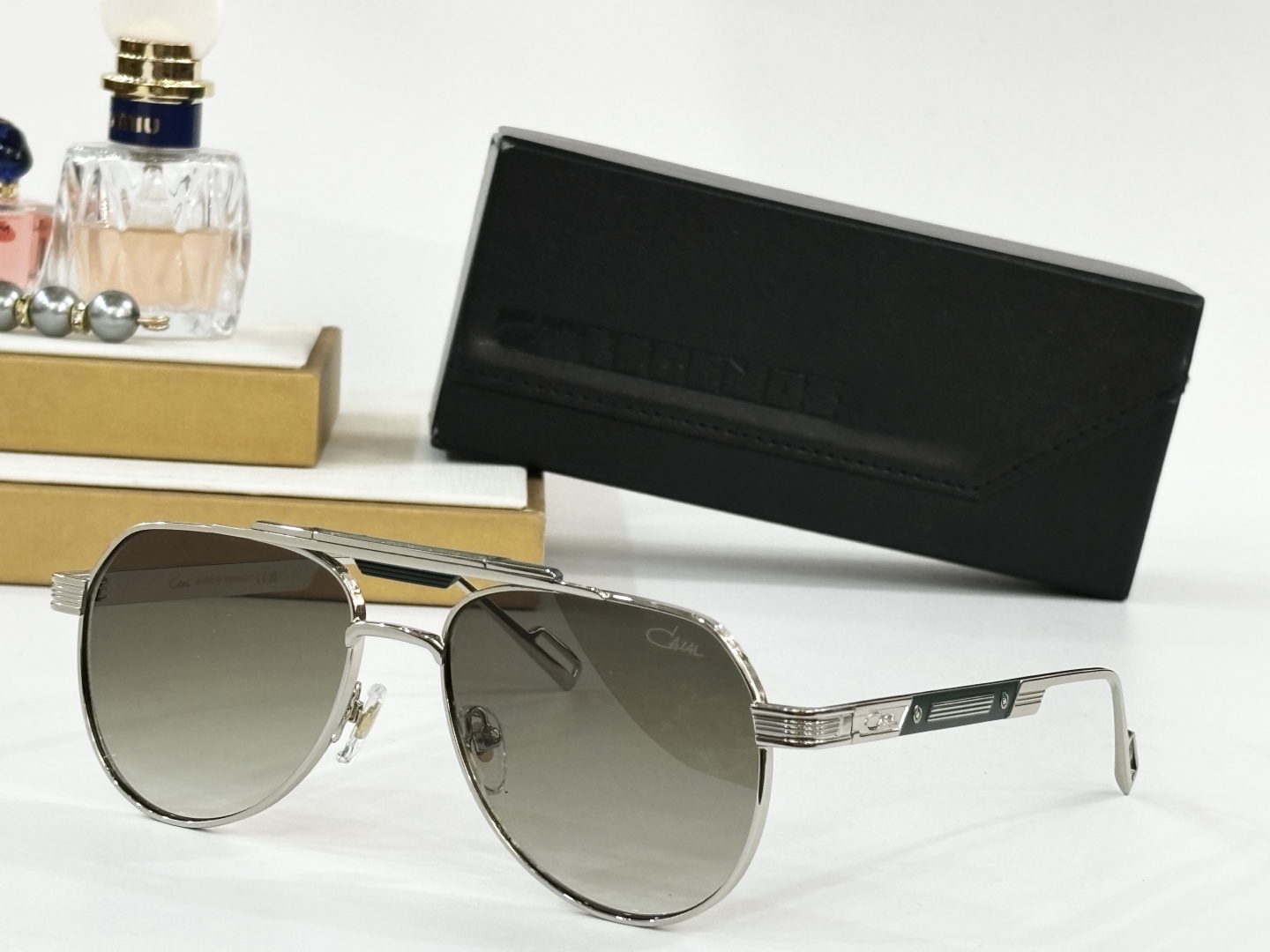  CAZAL
MODEL：MOD.3201
SIZE：56口17-140
