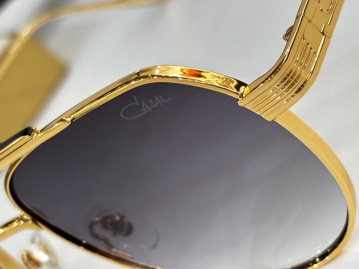  CAZAL
MODEL：MOD.3201
SIZE：56口17-140
