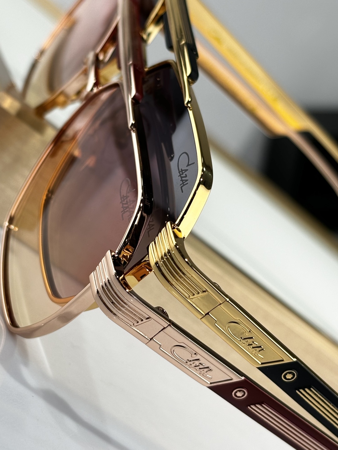  CAZAL
MODEL：MOD.757 
SIZE：56口17-140
