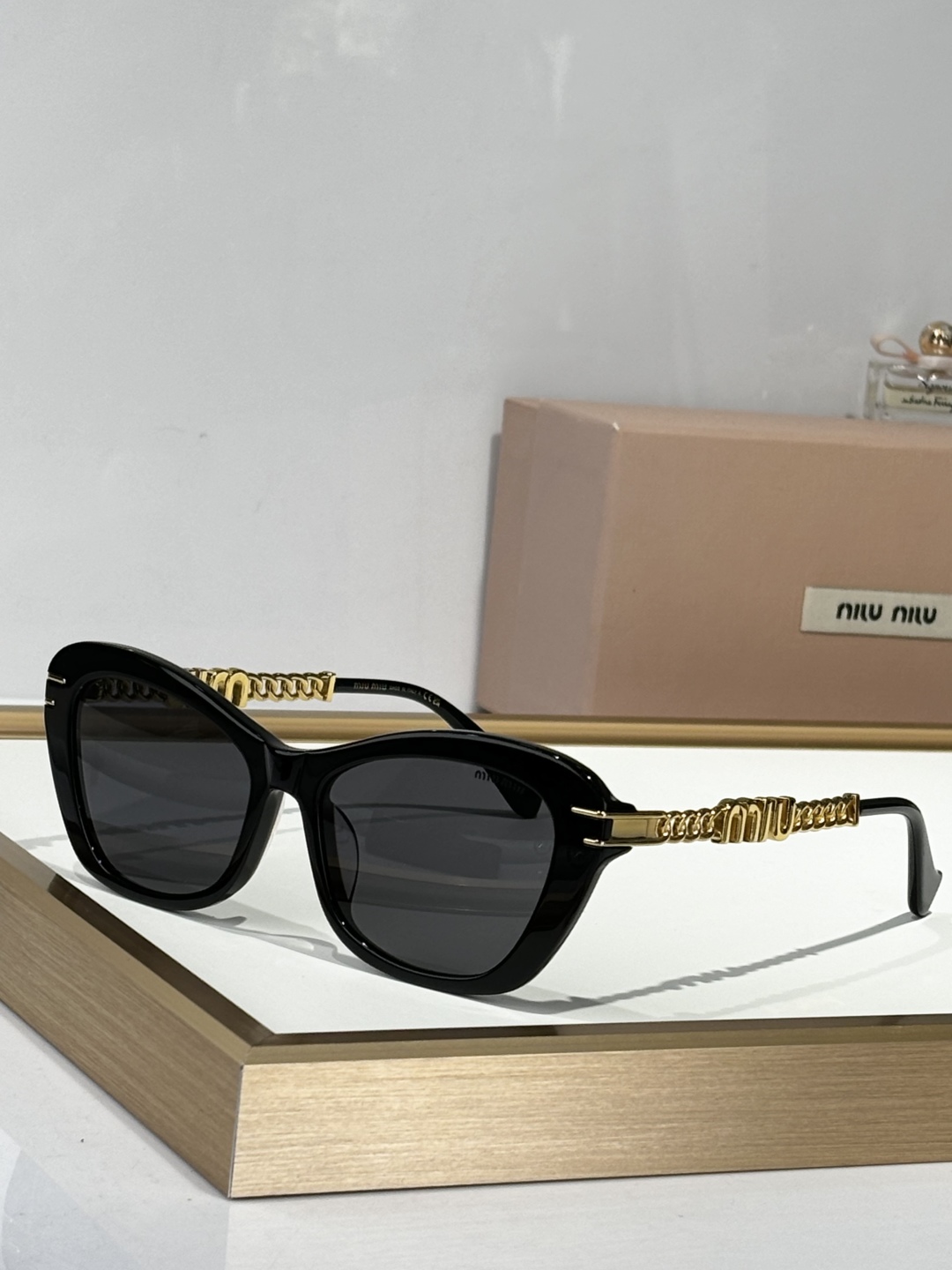   MIU MI*
MODEL OMU15WS
SIZE：55口17-145
