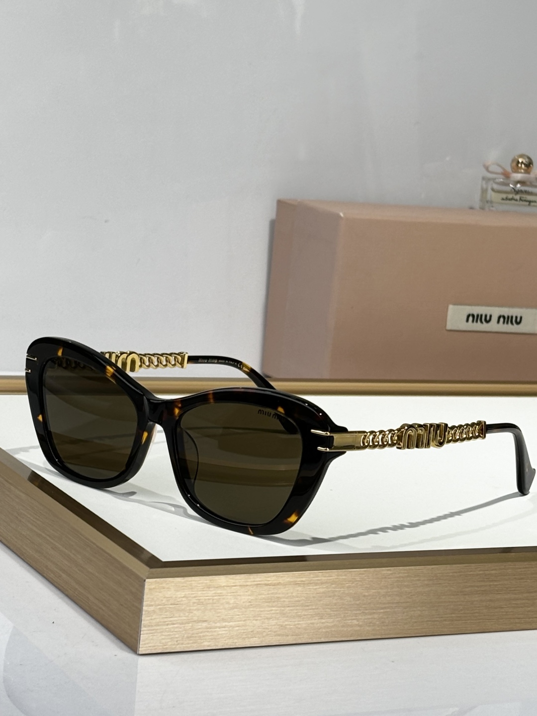   MIU MI*
MODEL OMU15WS
SIZE：55口17-145
