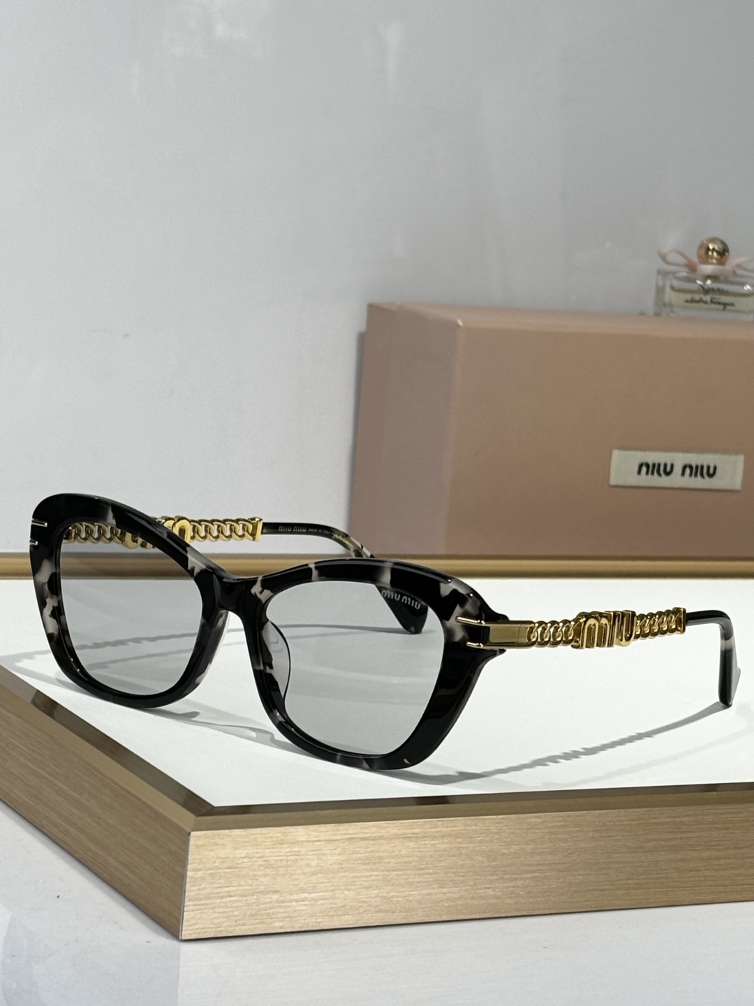   MIU MI*
MODEL OMU15WS
SIZE：55口17-145
