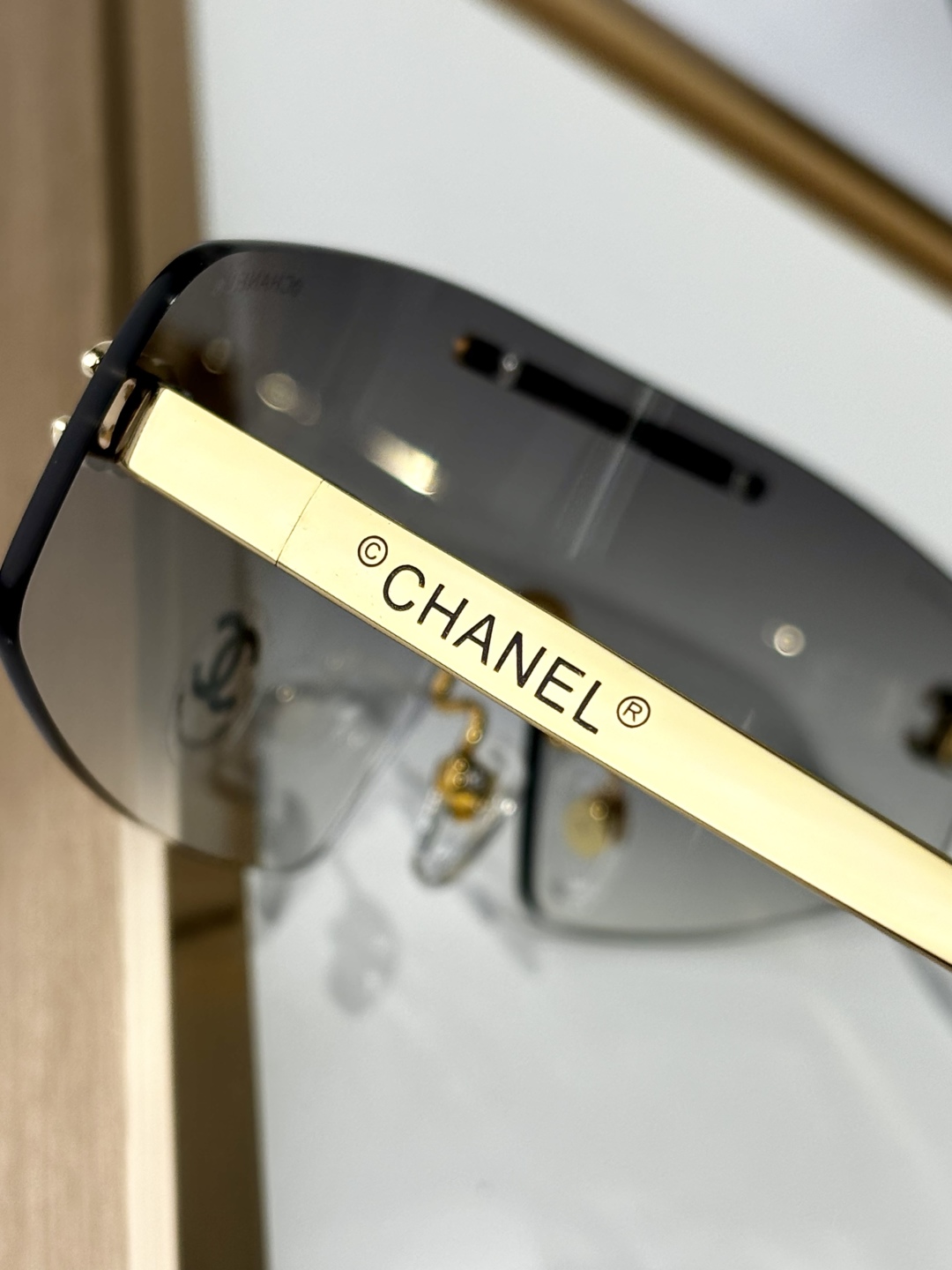  OVERSIZED 
CHANEL
MODEL：CH4267
SIZE：145口0-145
