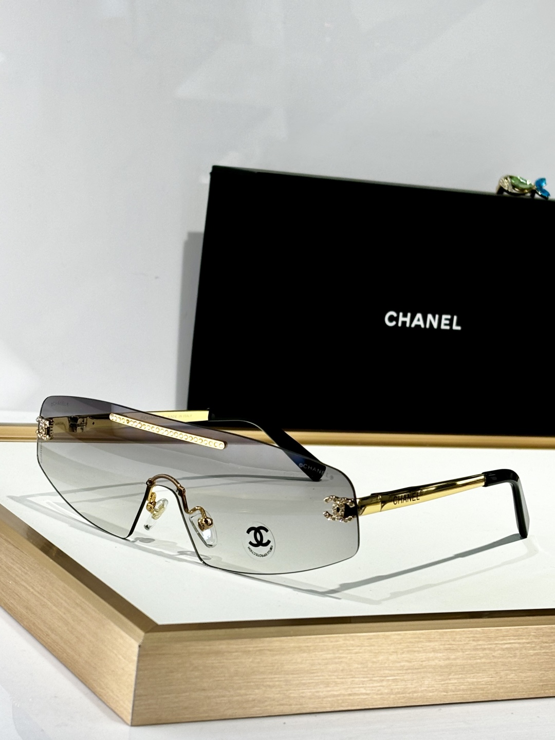  OVERSIZED 
CHANEL
MODEL：CH4267
SIZE：145口0-145
