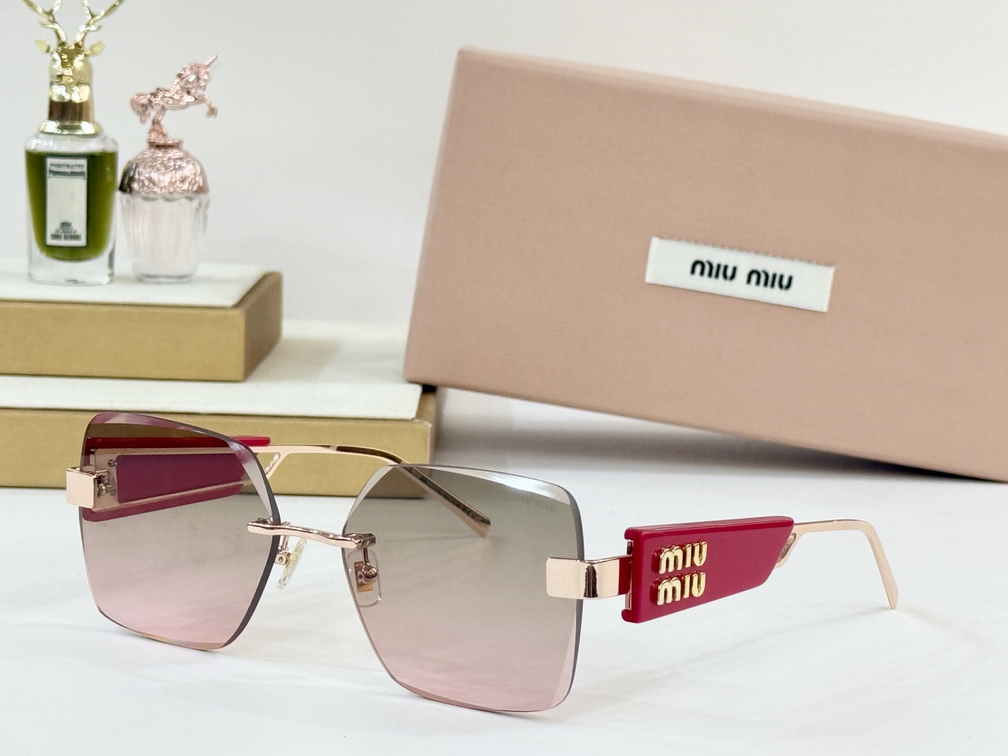   𝙈𝙄𝙐 𝙈𝙄𝙐
MOD：MU137AV
Size：58口17-142
