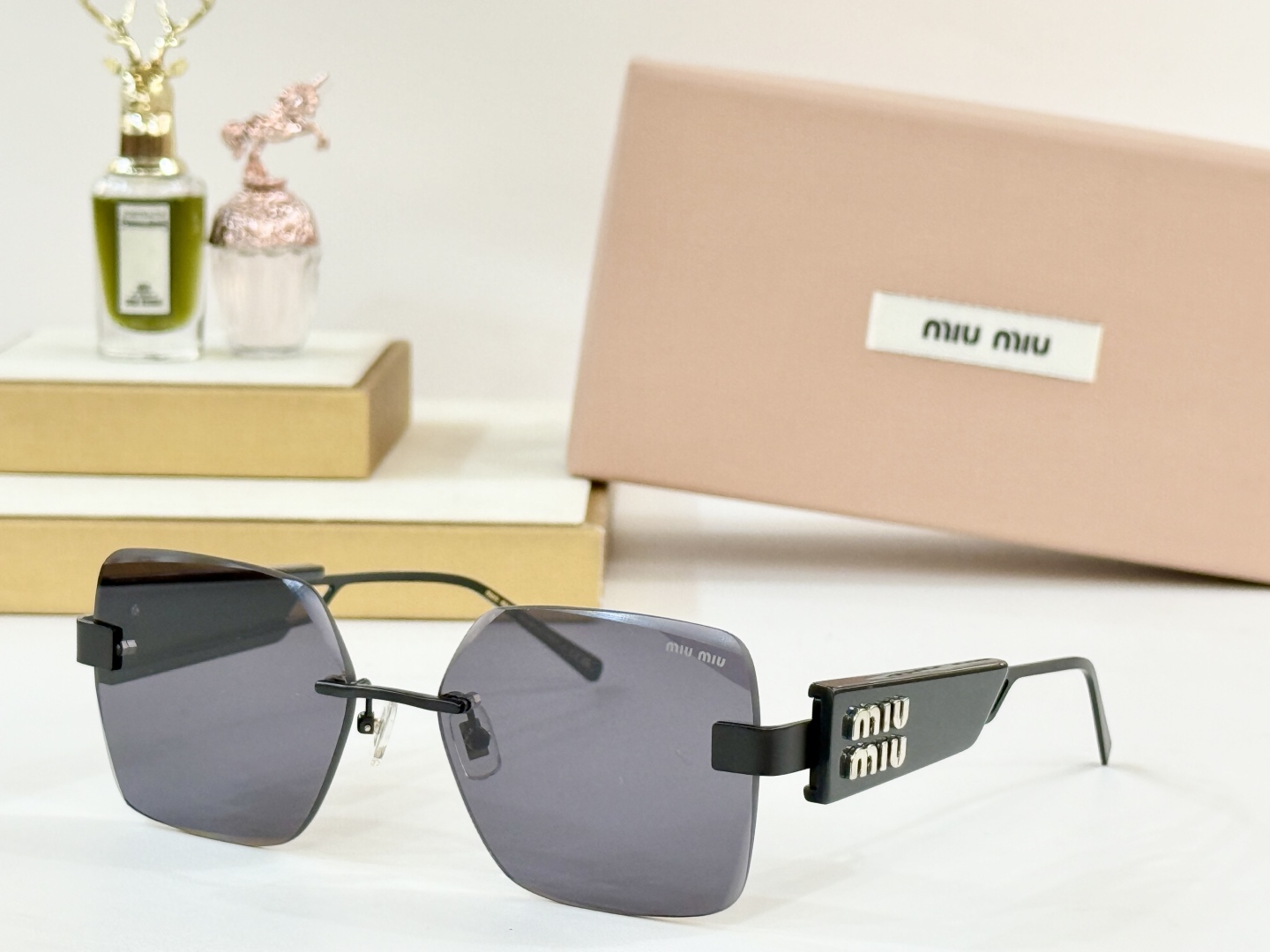   𝙈𝙄𝙐 𝙈𝙄𝙐
MOD：MU137AV
Size：58口17-142
