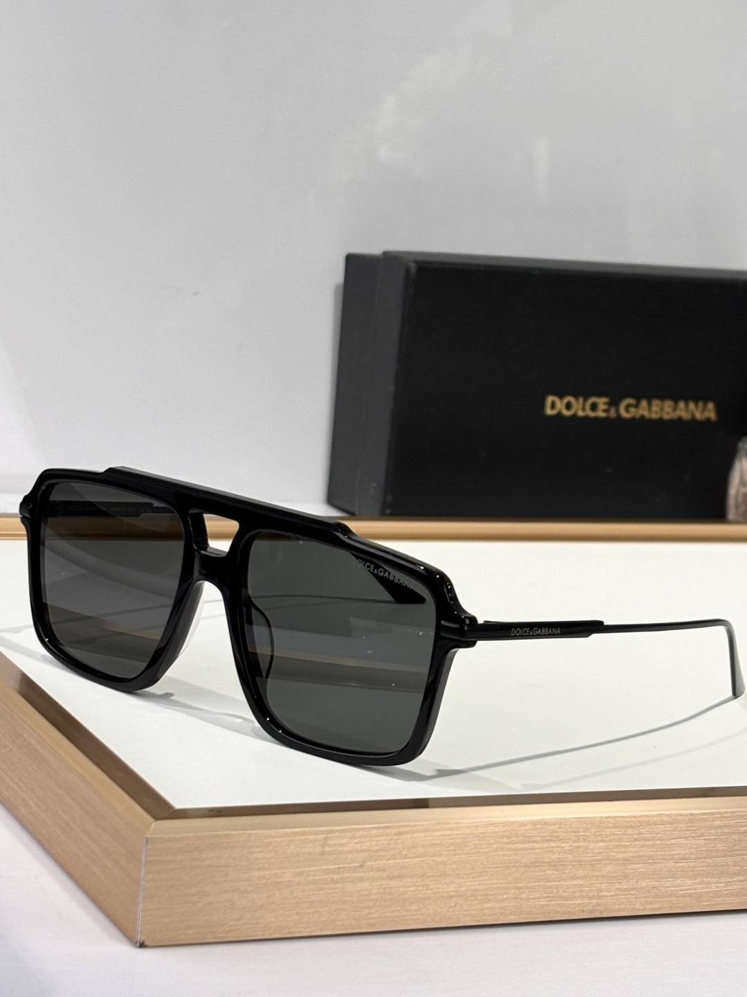  DOLCE & GABBA*
MODEL：DG4477
SIZE54口19-145
