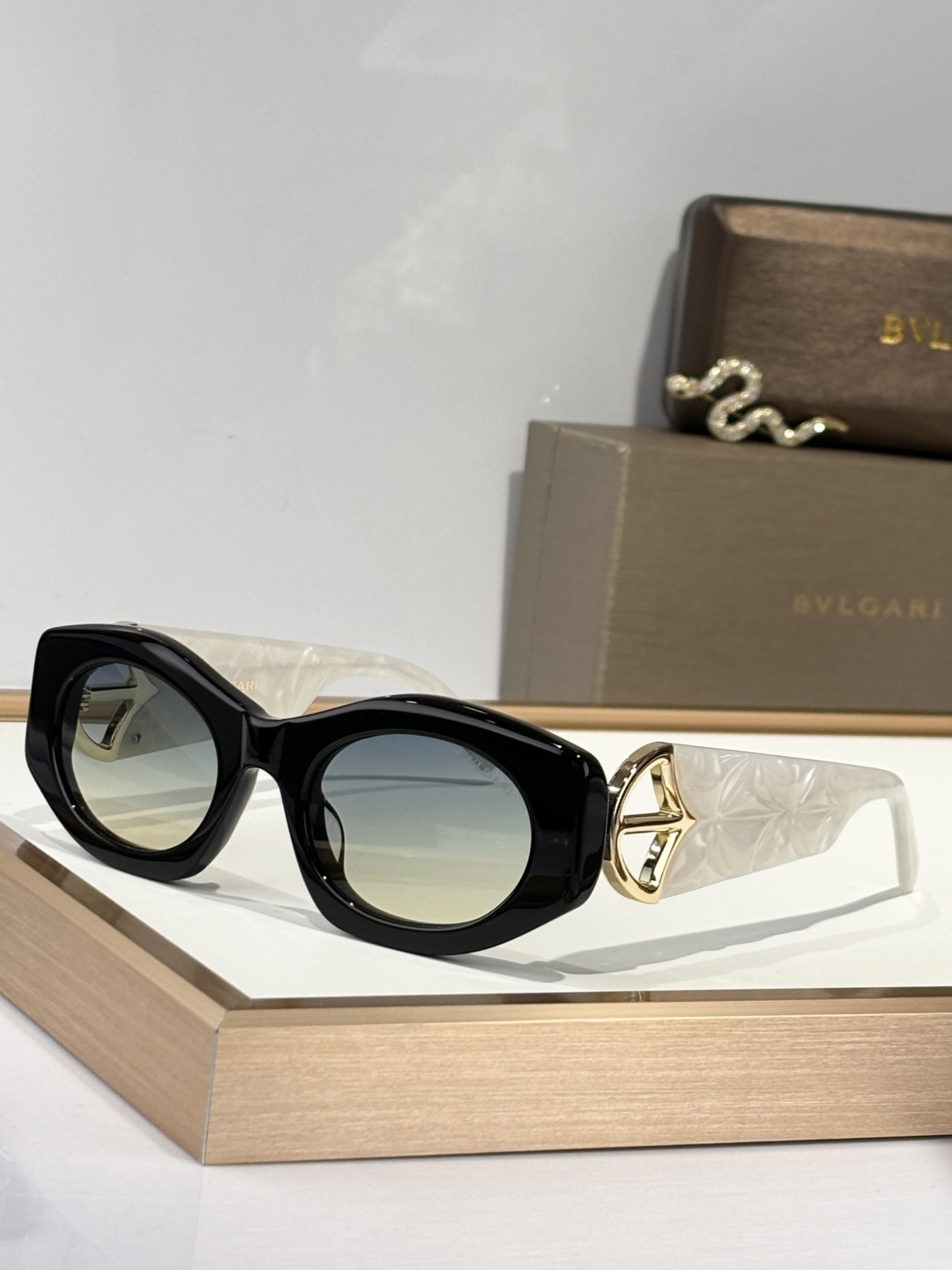  BVLGA*
MODEL：BV40049I
SIZE：51口22-145
