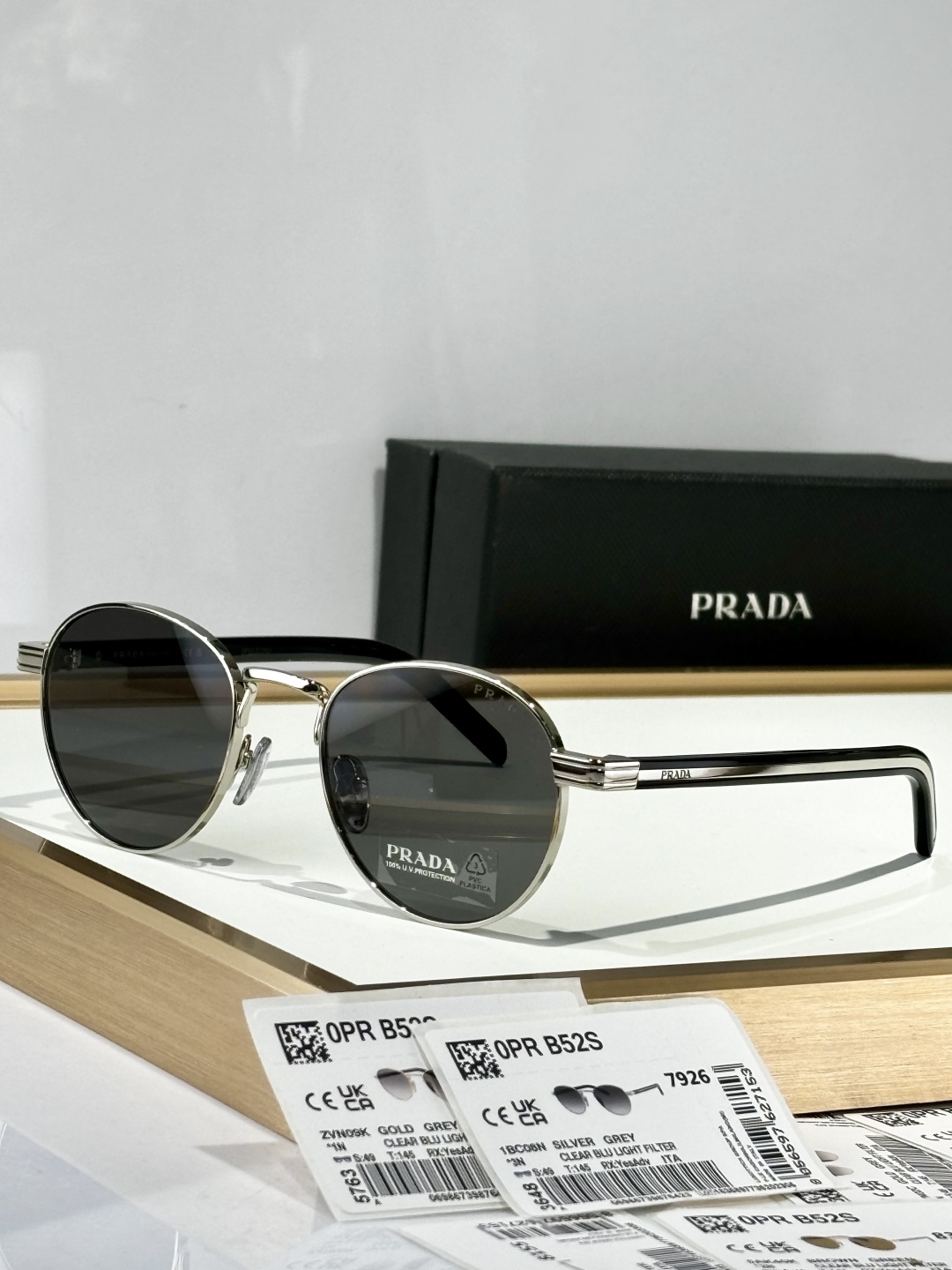 ss25 Original
ToP quality Prad~
Photo chromic光致变色
Mo