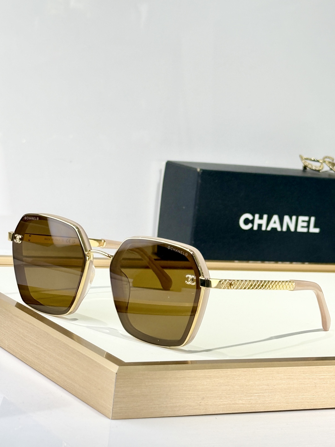  CHANEL
MODCH7402
Size62口16-145
