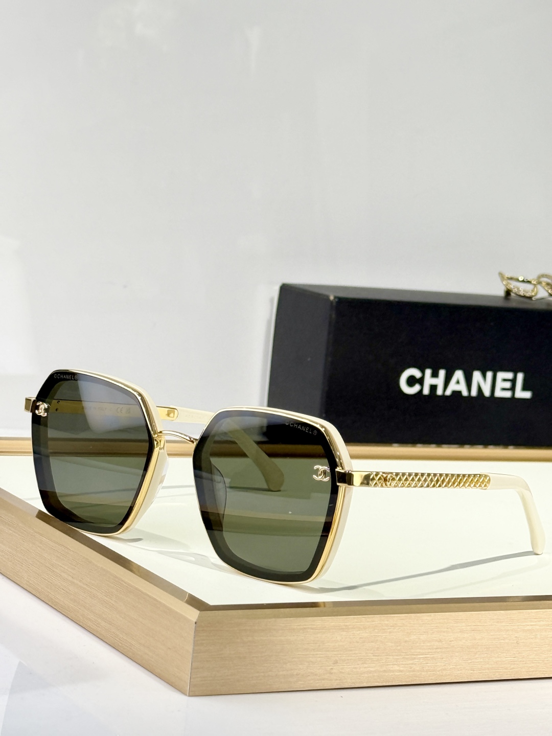  CHANEL
MODCH7402
Size62口16-145
