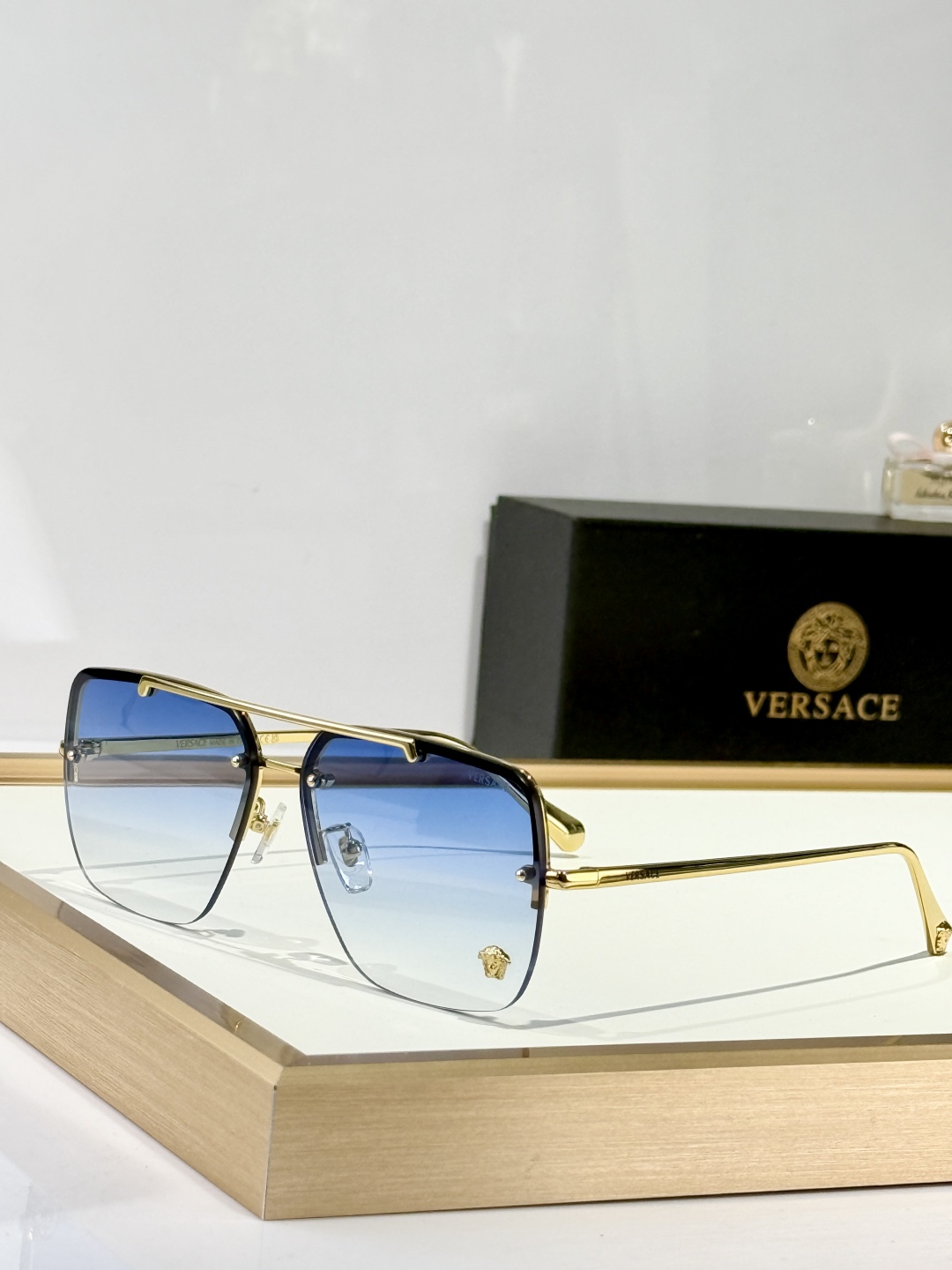  VERSACE
MOD：VE2232
Size：62口13 145
