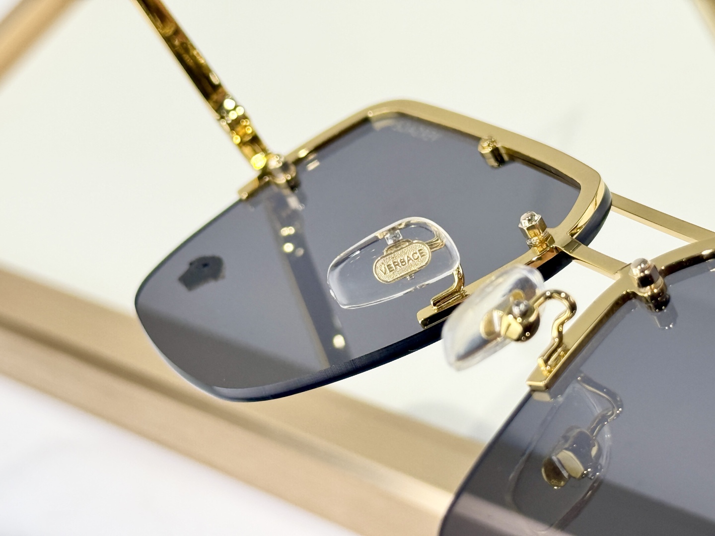  VERSACE
MOD：VE2232
Size：62口13 145
