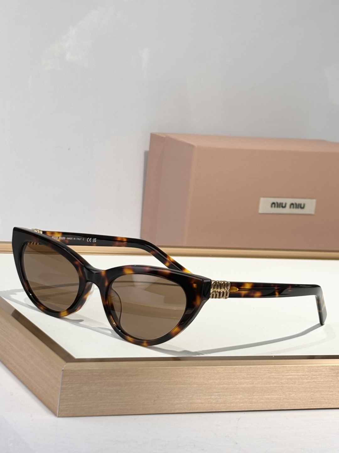  MIU MI*
MODELMUA04S
SIZE：55口18-140
