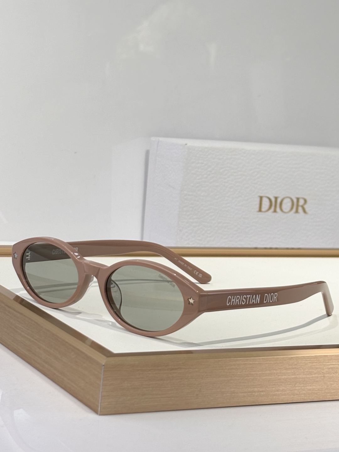  DIOR
MODEL Dior Pacific R1F 
SIZE：53口20-145

