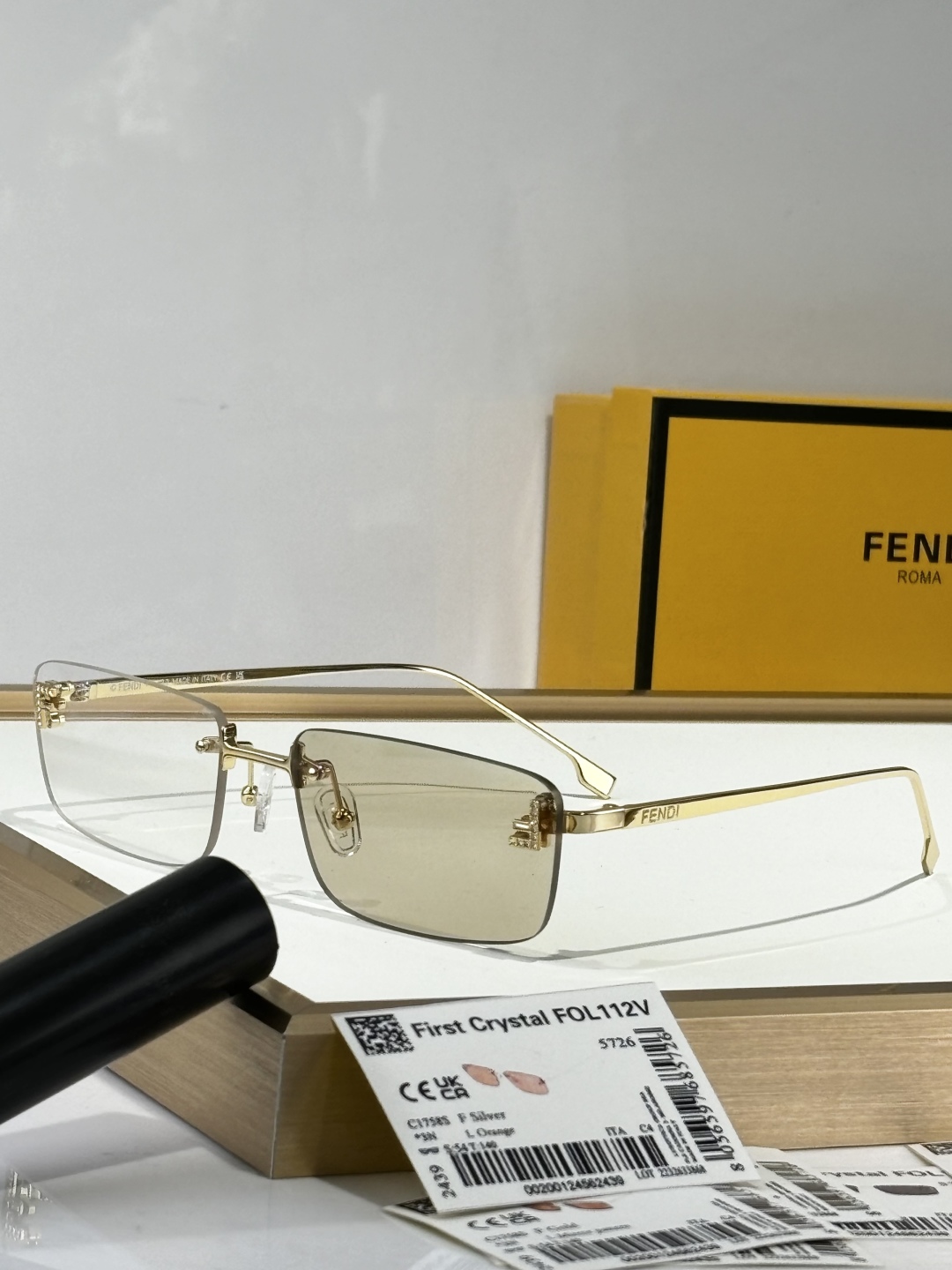 FFENDI* 
Photo chromic lenes 
Mod：FE4172US
里外双F，OBE定