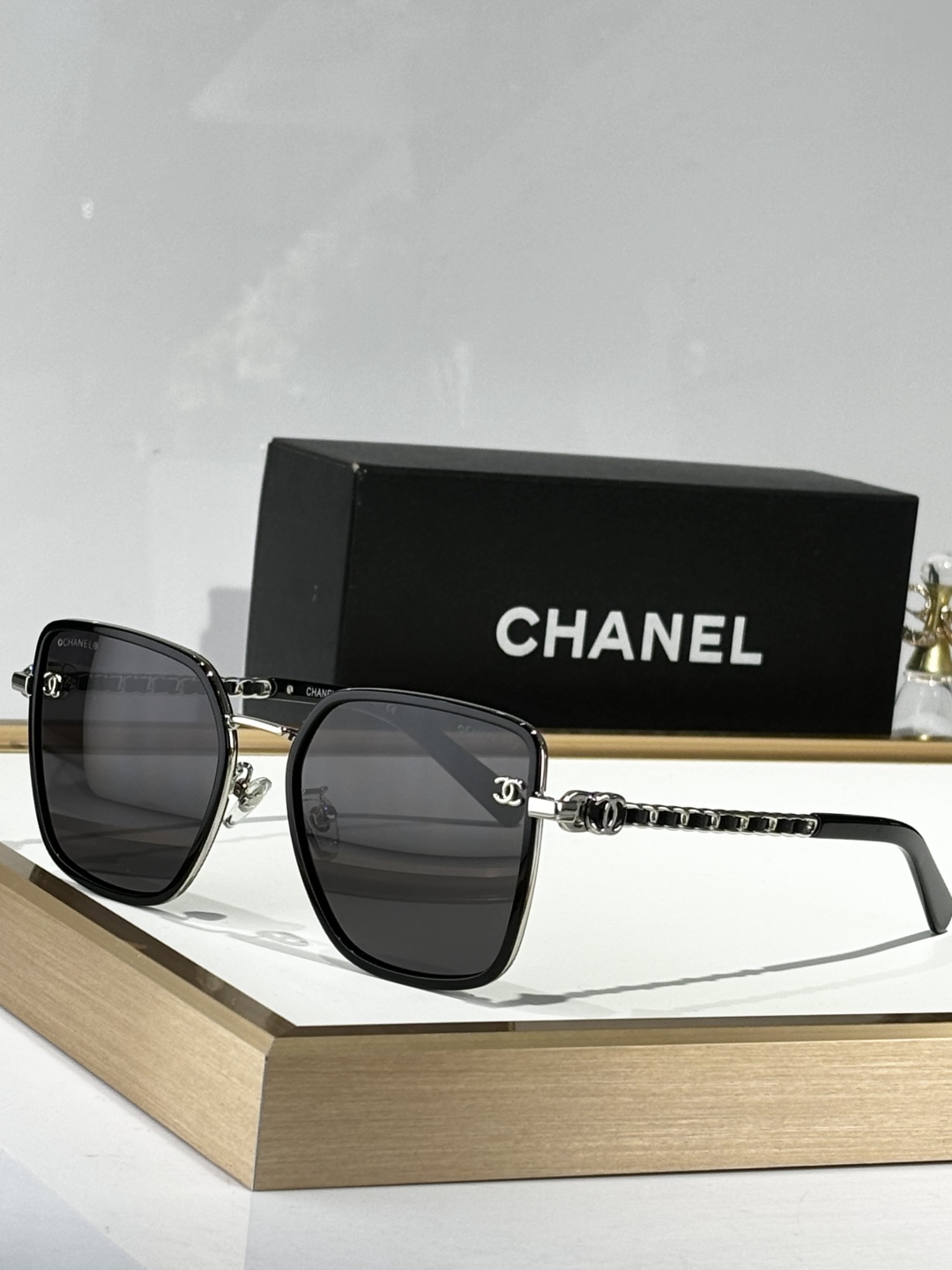  Chane*
MODCH7325
Size56-19-145
