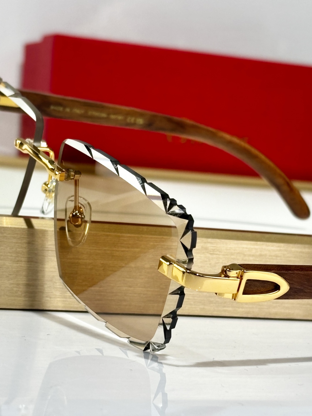 Cartier
MODCT0528S
Size60口16 140
