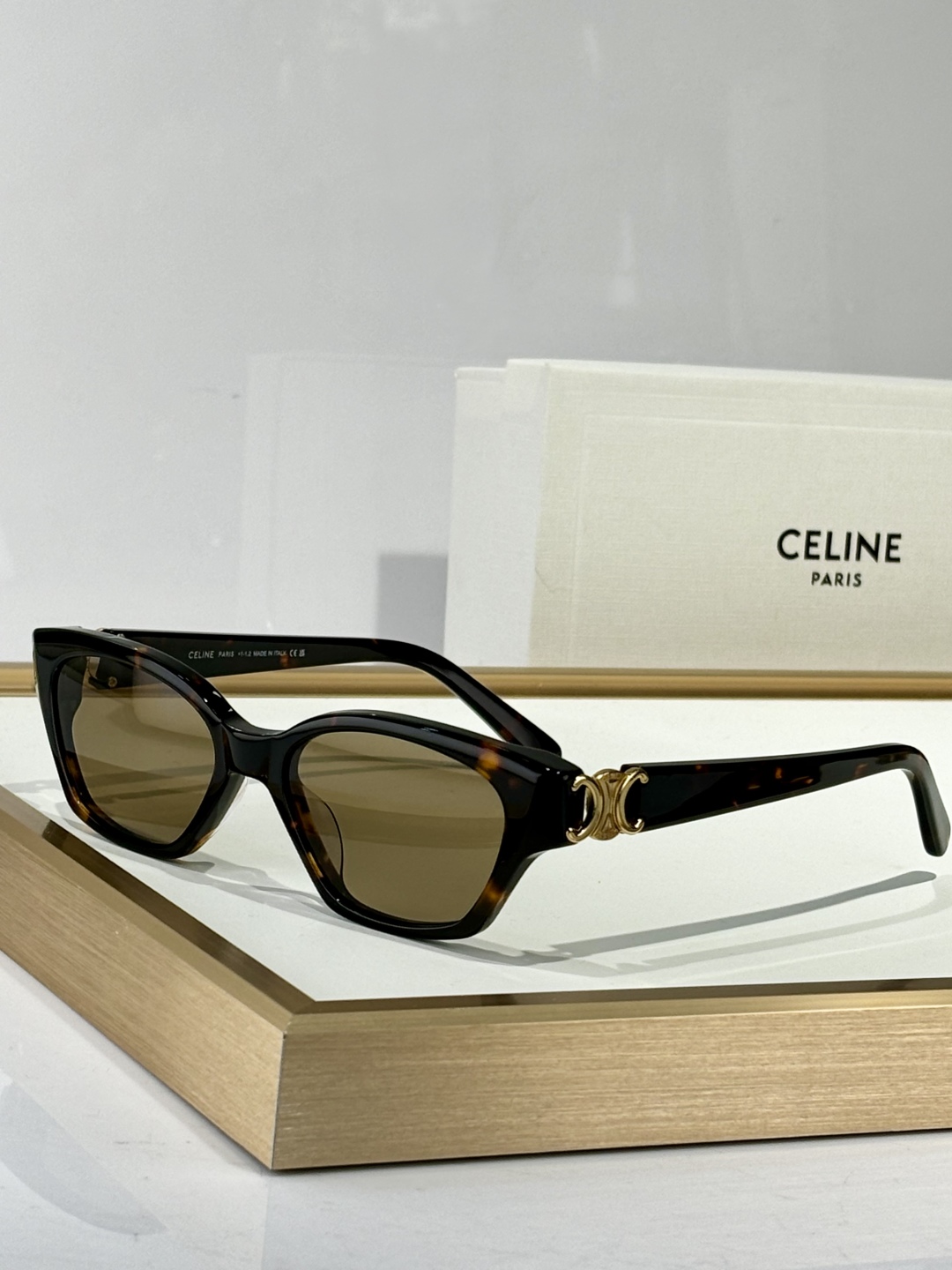  CELIN*
凯旋门logo
MOD：CL40524
Size：52口19-140 
