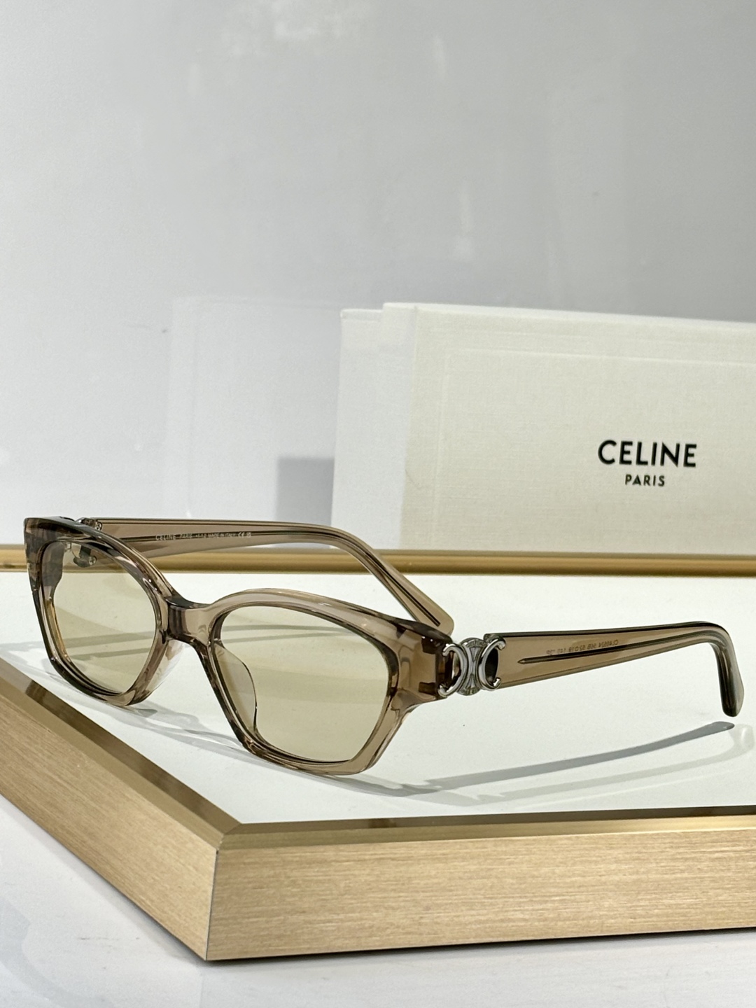  CELIN*
凯旋门logo
MOD：CL40524
Size：52口19-140 
