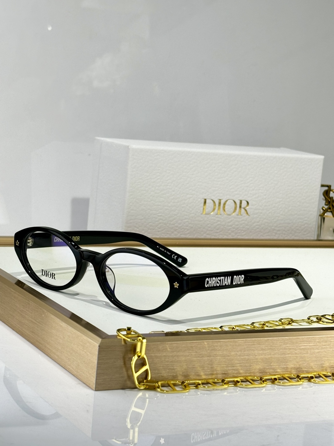  DIOR
MODEL DiorPacific R1I
SIZE：52口18-140
