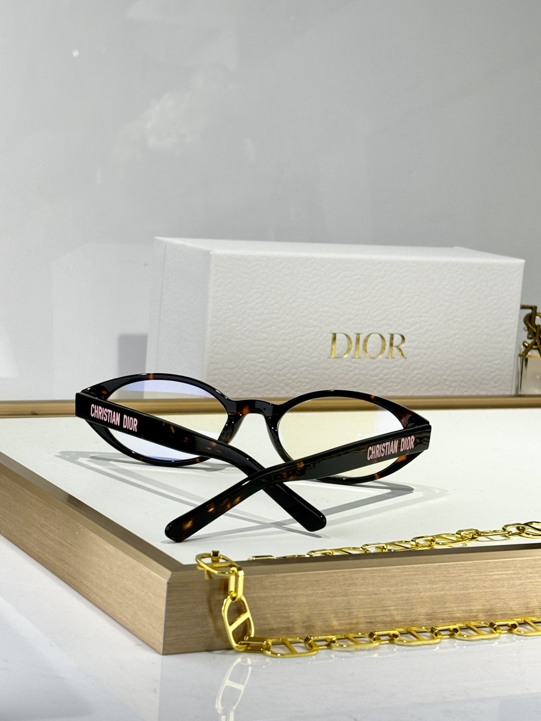  DIOR
MODEL DiorPacific R1I
SIZE：52口18-140
