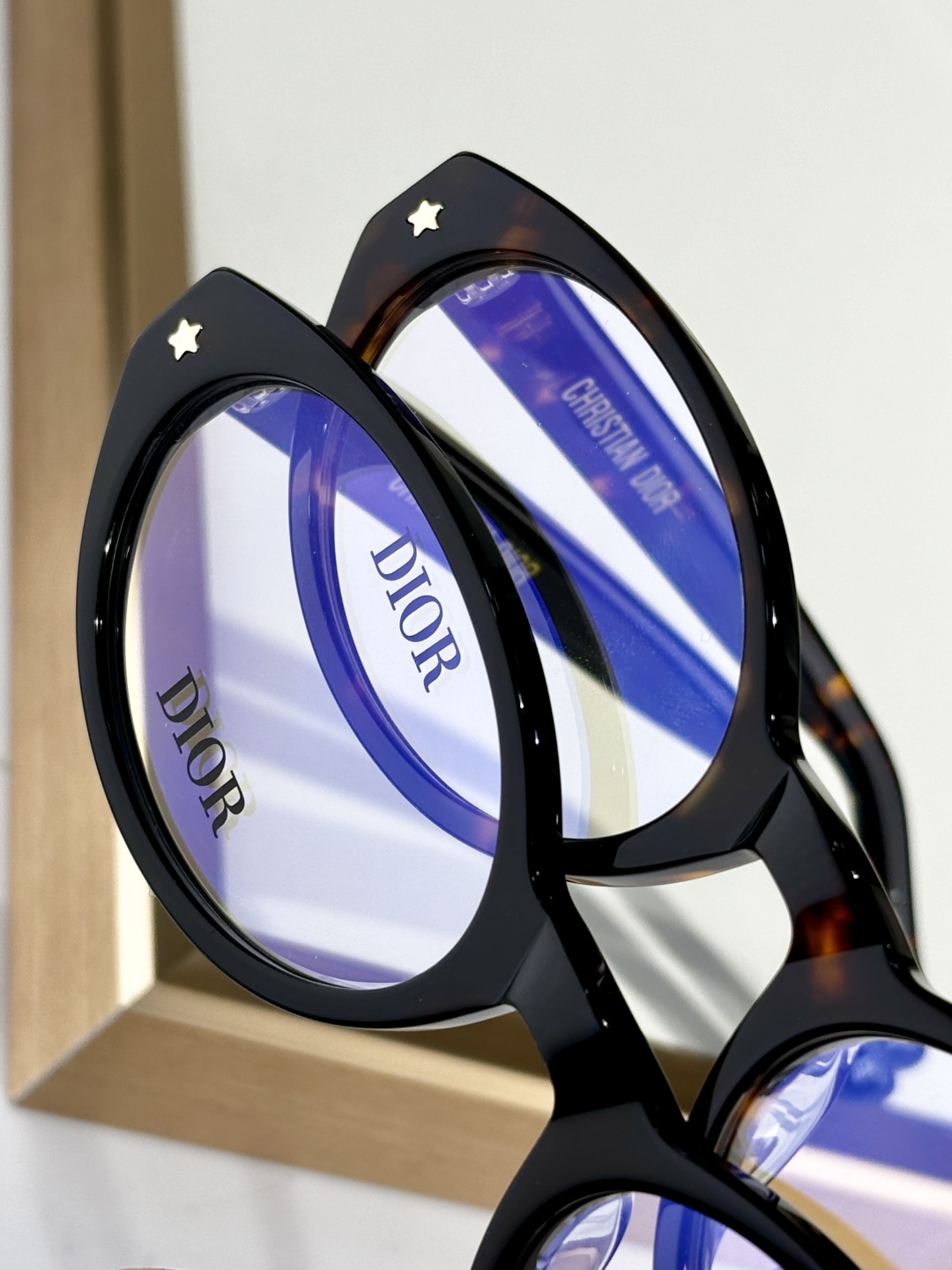  DIOR
MODEL DiorPacific R1I
SIZE：52口18-140
