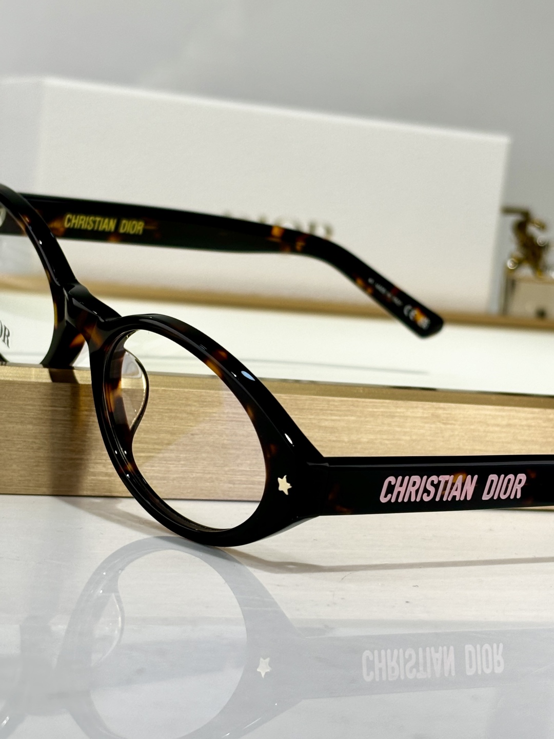  DIOR
MODEL DiorPacific R1I
SIZE：52口18-140
