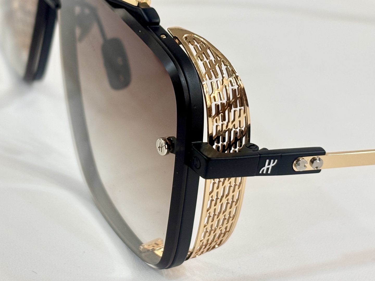  HUBLOT 
TOP quality 
MAN DESIGNED 
ModH0102
SIZE62-