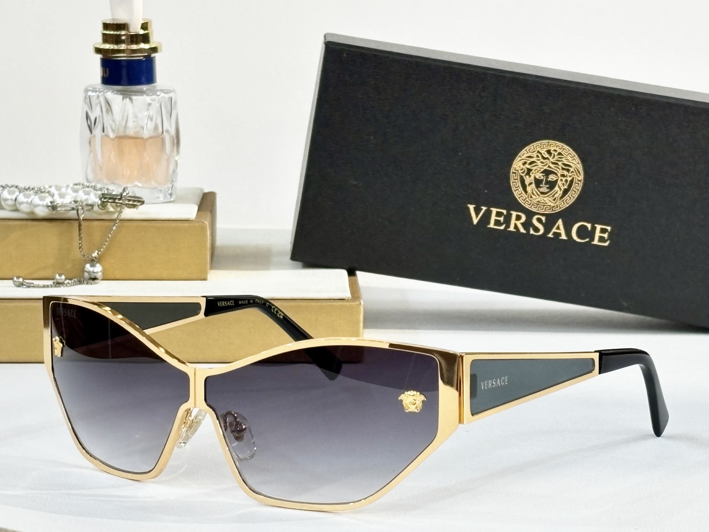  VERSACE
MOD：VE2205
Size：68口4 135
