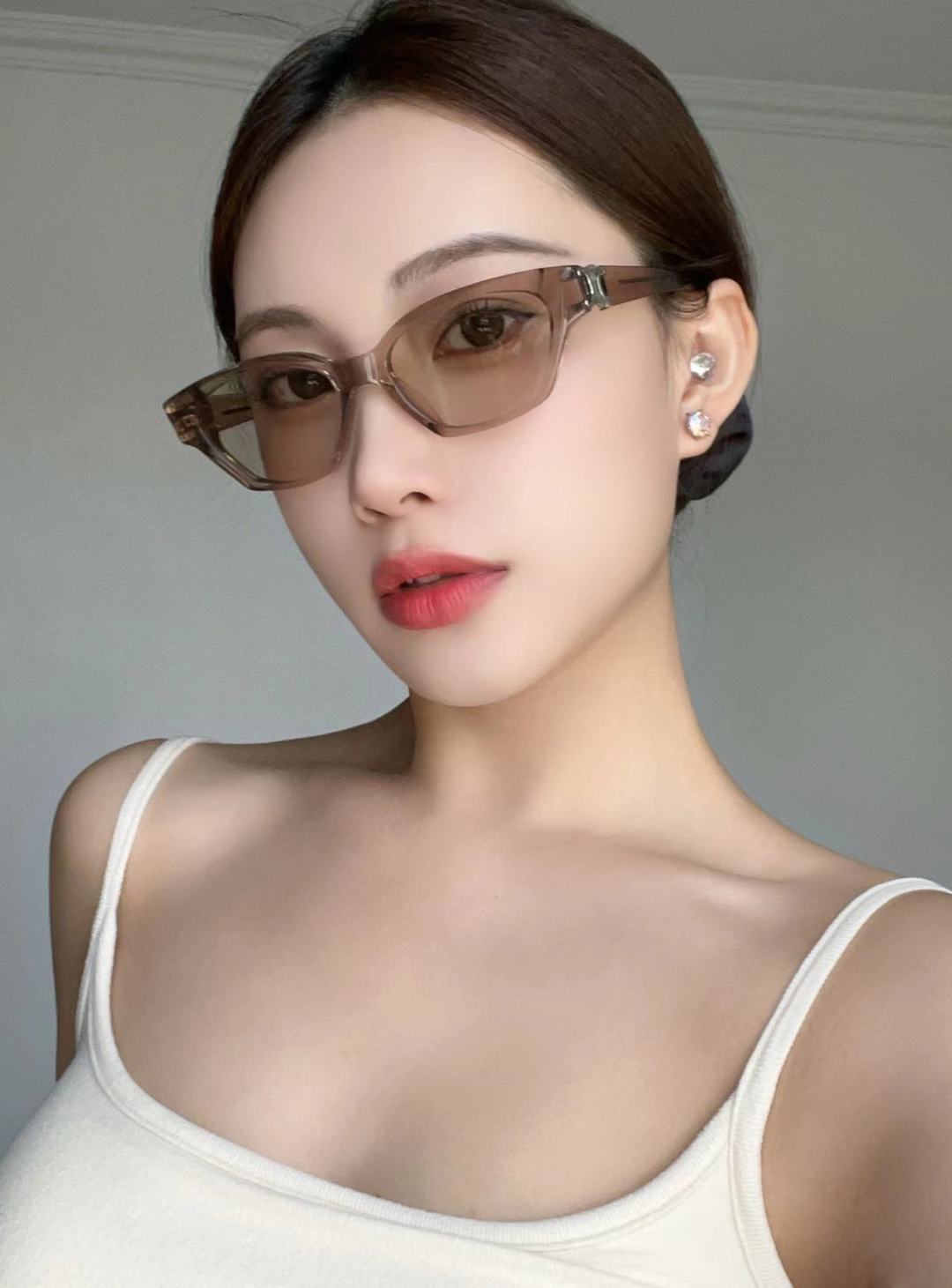  CELIN*
凯旋门logo
MOD：CL40524
Size：52口19-140 

