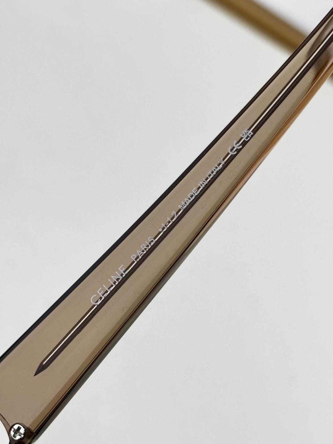  CELIN*
凯旋门logo
MOD：CL40524
Size：52口19-140 

