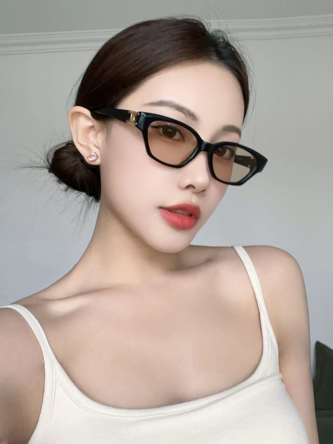  CELIN*
凯旋门logo
MOD：CL40524
Size：52口19-140 

