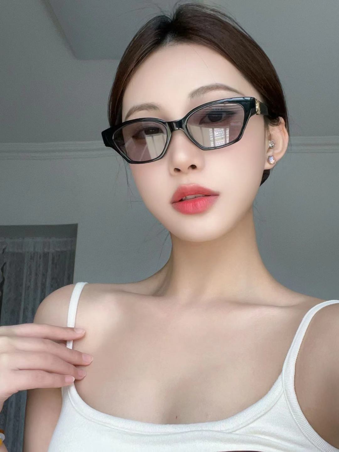  CELIN*
凯旋门logo
MOD：CL40524
Size：52口19-140 

