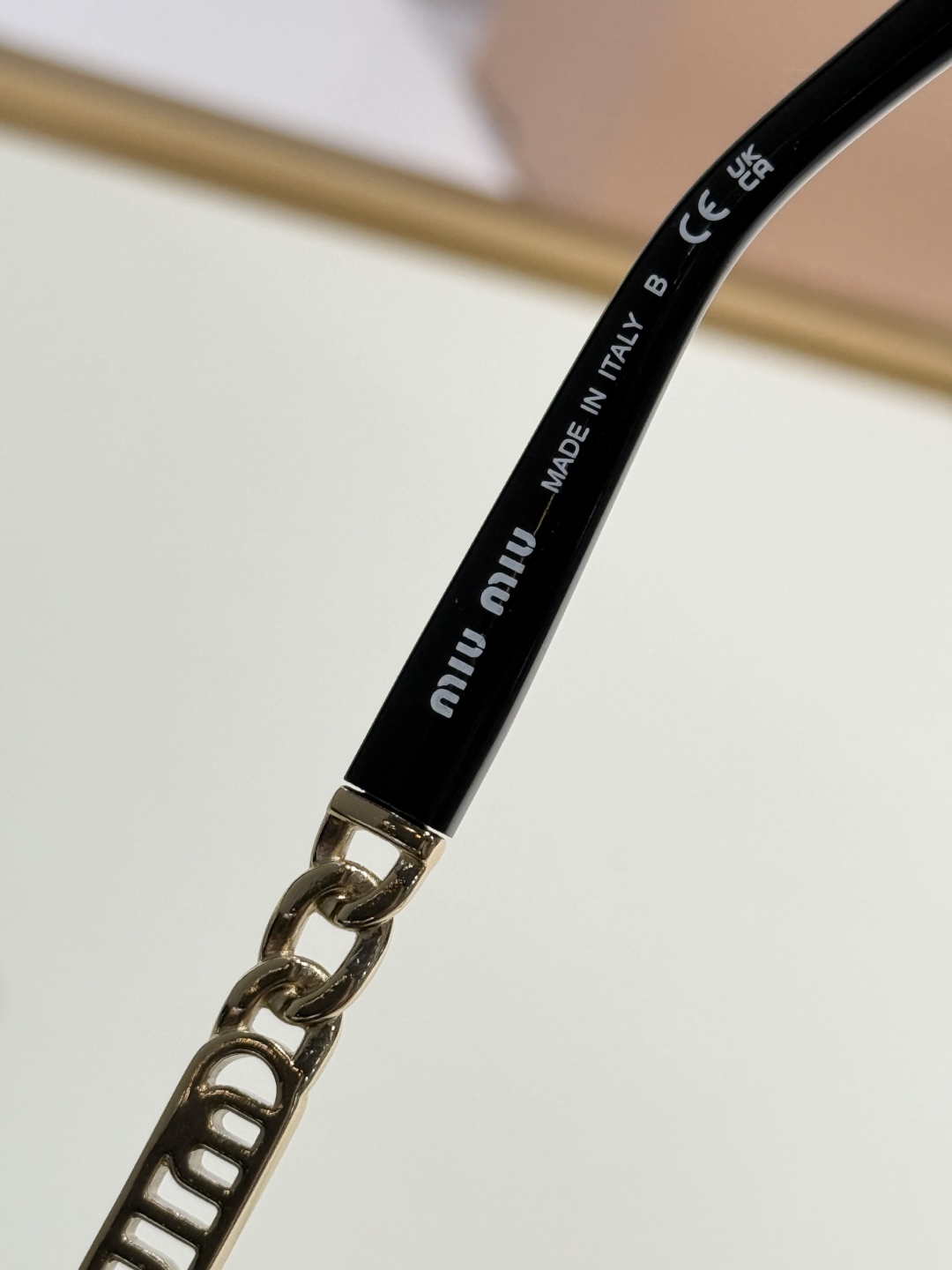  MIU MI*
MOD：SUM 70N
Size：55口18 145，
