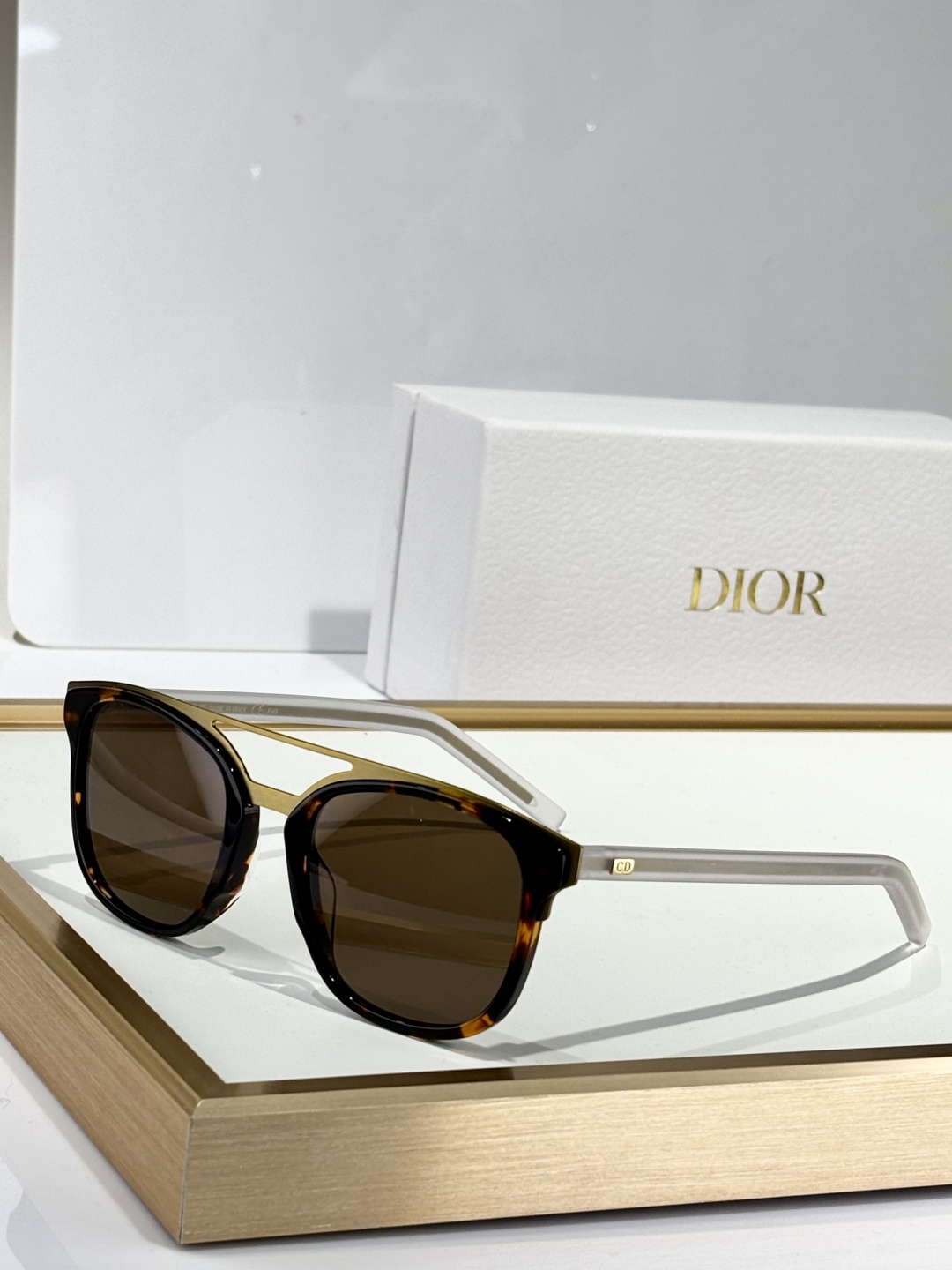  DIOR
MOD：BLACKTIE221S
Size：53口20 150
