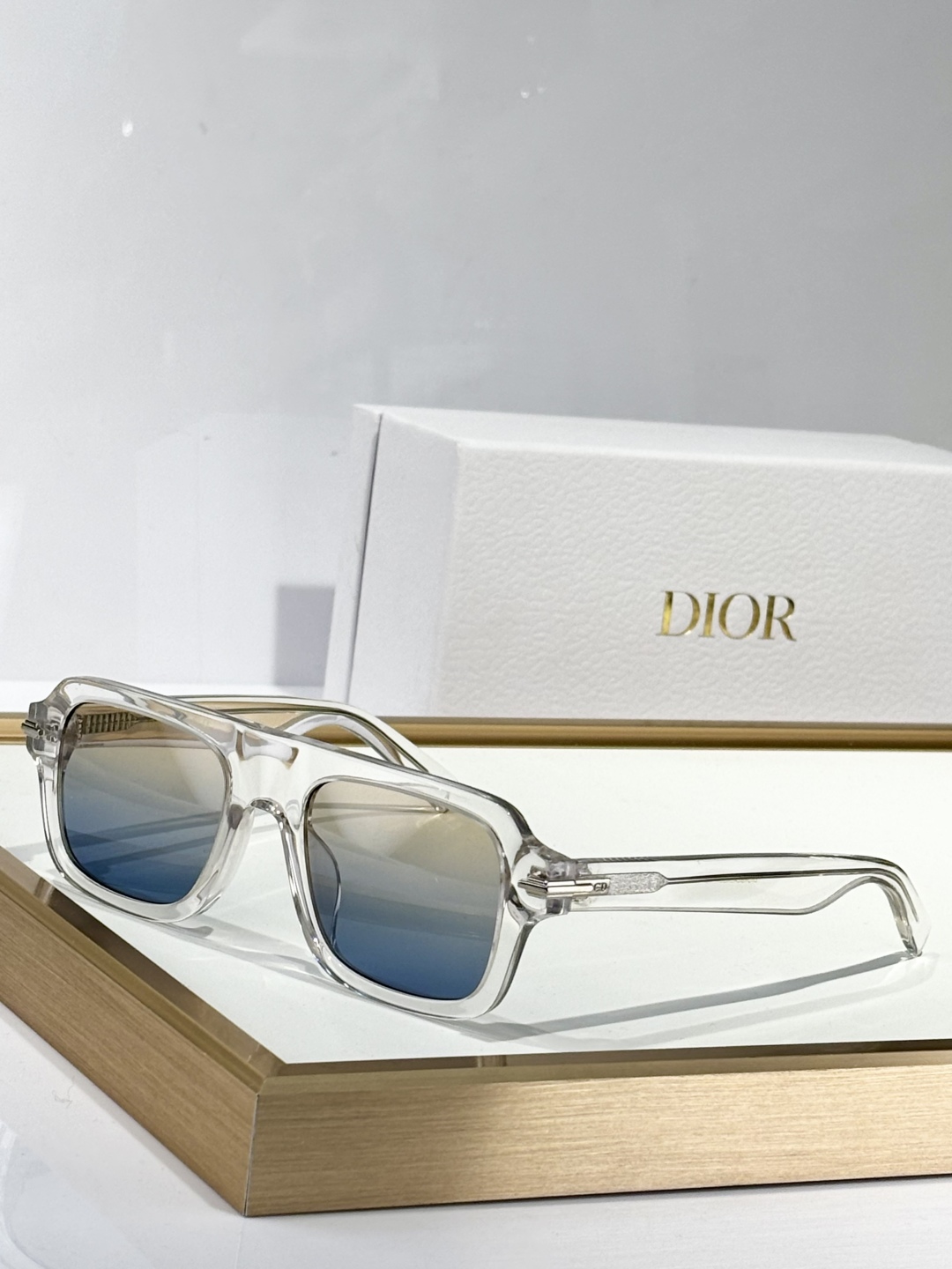  DIOR
MOD：DIORBLACKSUIT
Size：52口20 150
