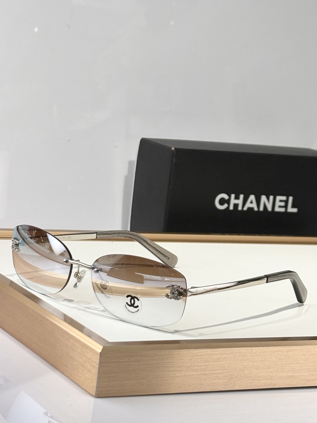 。CHANE
MODEL：A71559
SIZE：62口16-145

