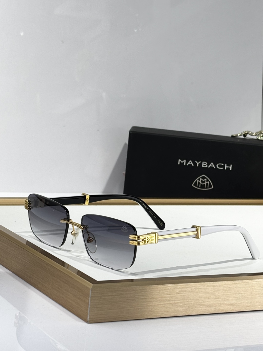  MAYBAC
MODELTHE HIGHNESS I
SIZE：57口17-140
