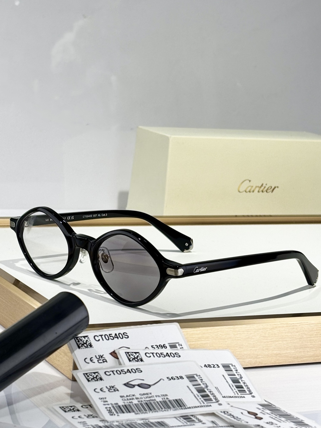 ss25 Cartier
ToP quality
Photo chromic
MOD：CT0540S
s