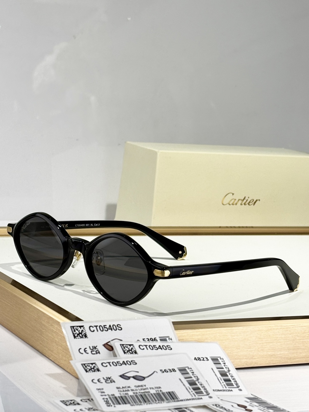 ss25 Cartier
ToP quality
Photo chromic
MOD：CT0540S
s