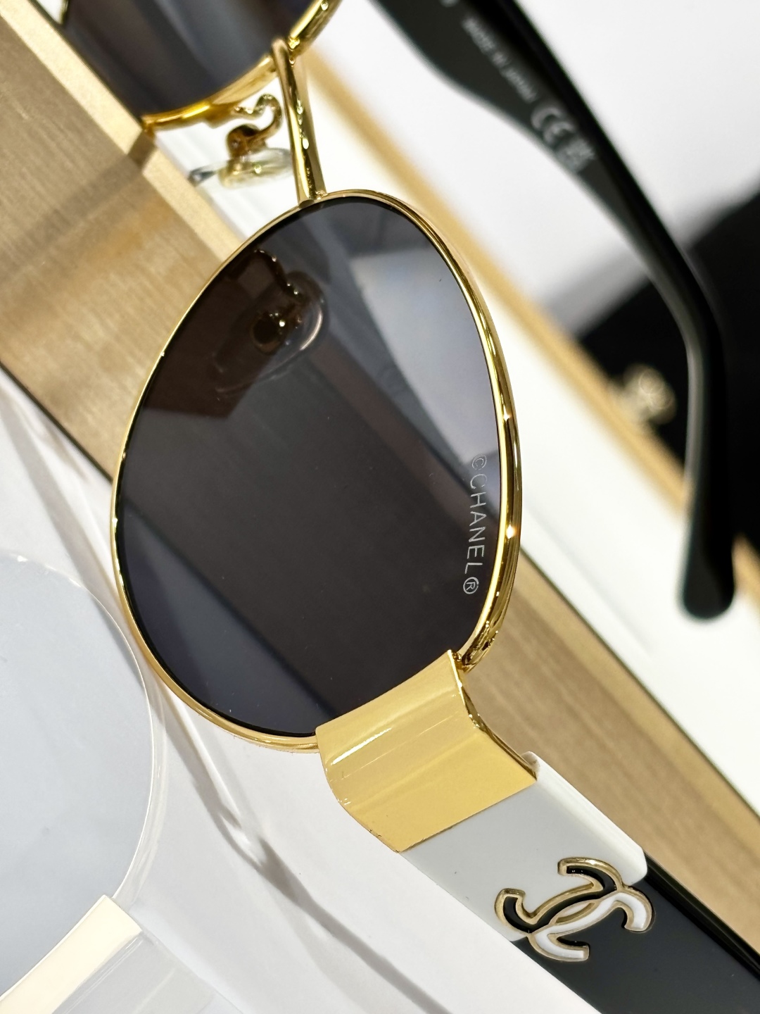  CHANEL
MOD：CH4025
Size：54口20 145
