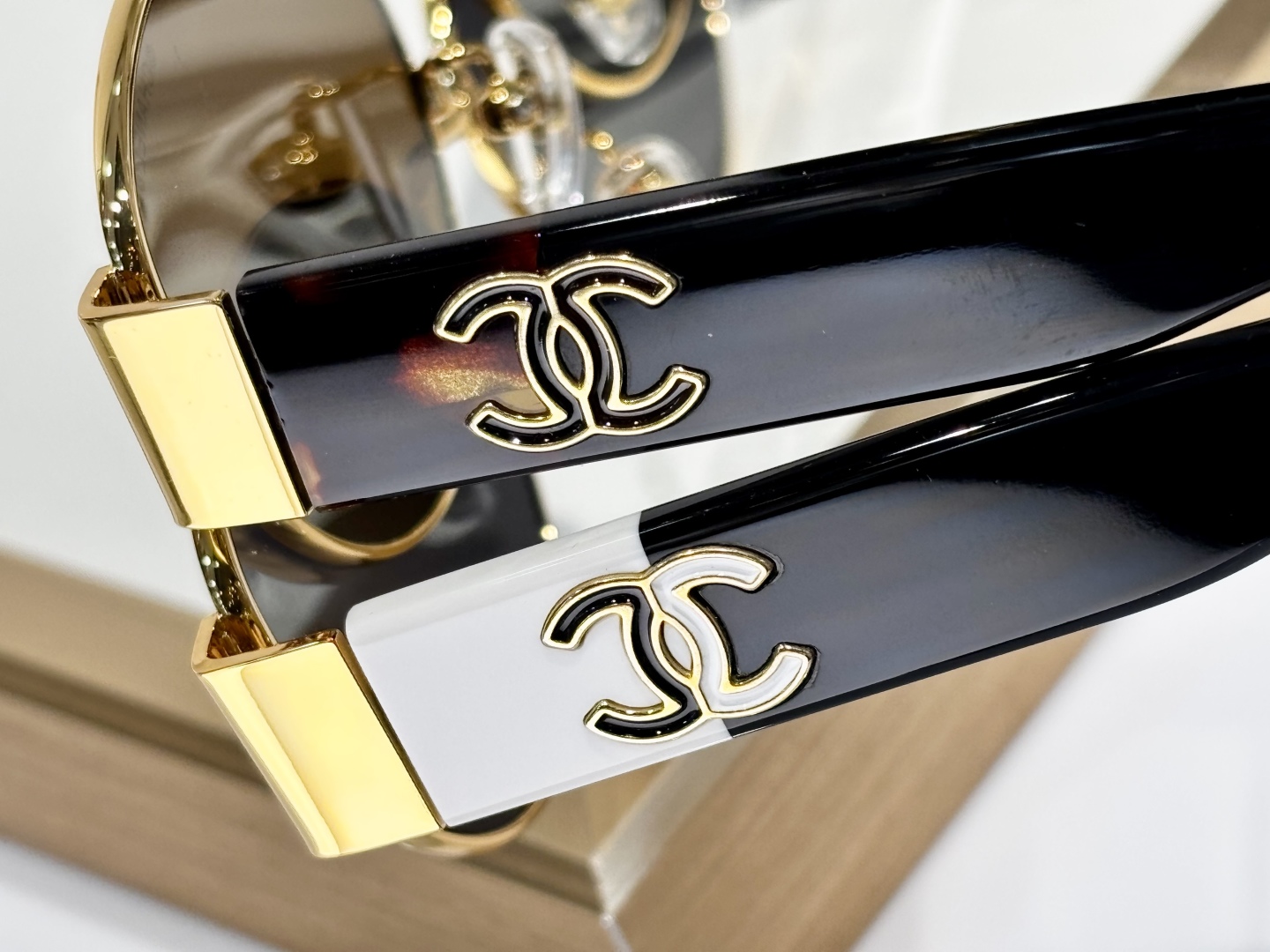  CHANEL
MOD：CH4025
Size：54口20 145
