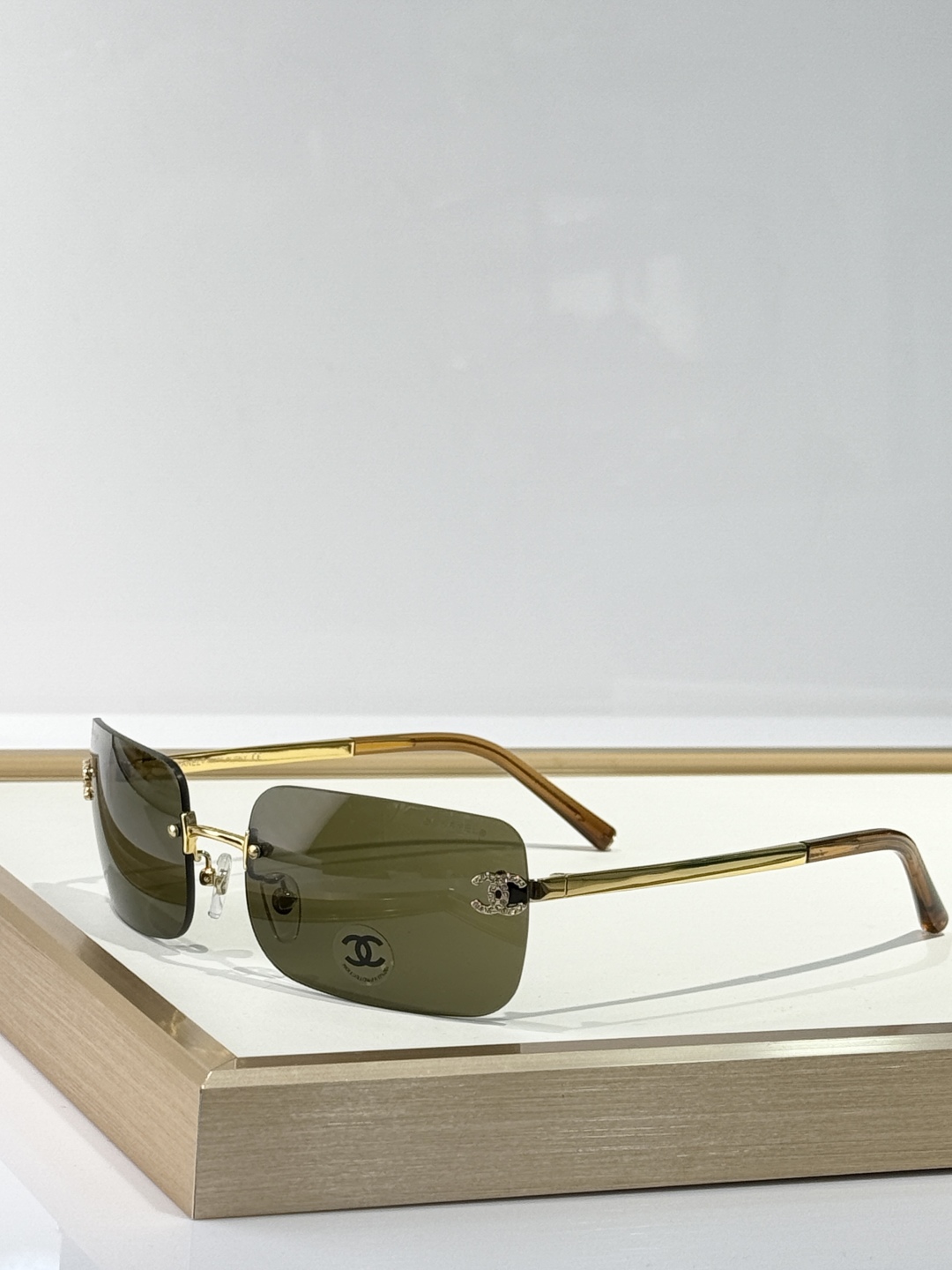  CHANEL
MODEL：CH4218
SIZE：60口19-142
