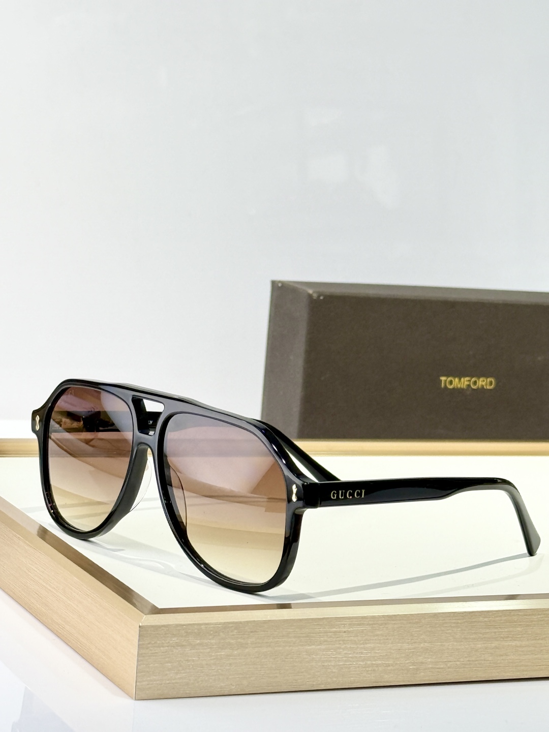  Gucci
Mod：GG1042S
Size：58-14-145

