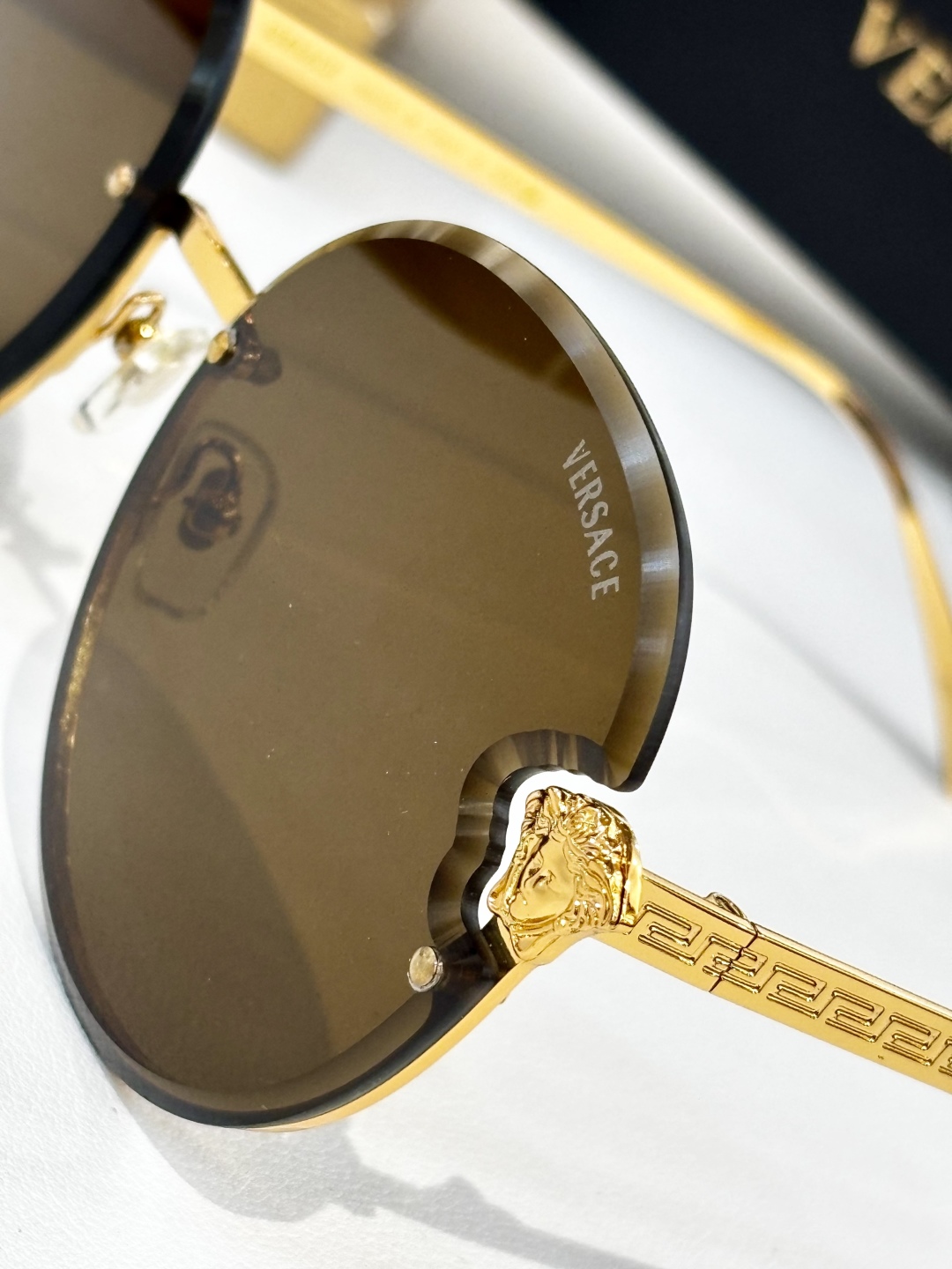  VERSACE
MOD：VE6752
Size：61口18 142
