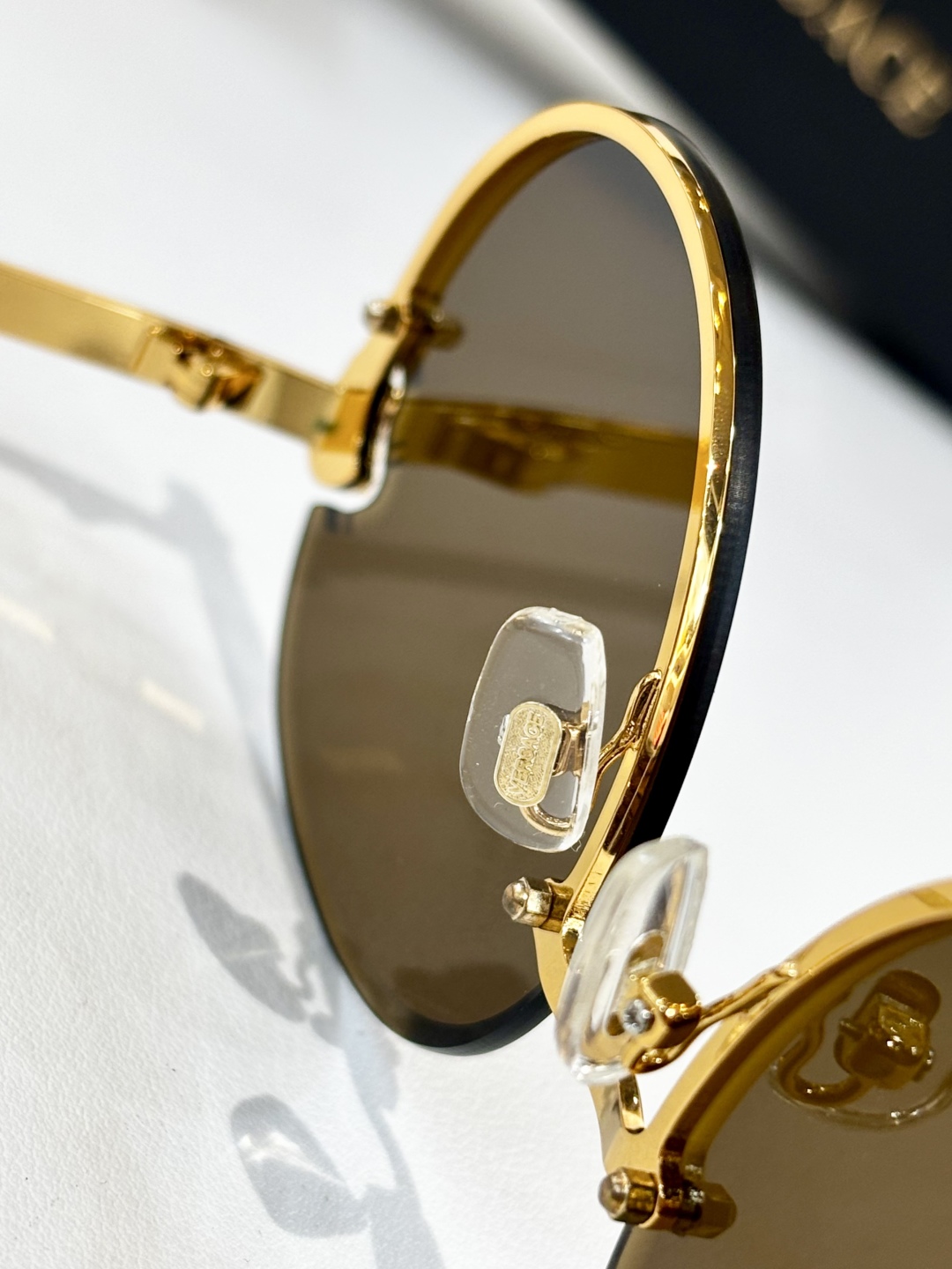  VERSACE
MOD：VE6752
Size：61口18 142
