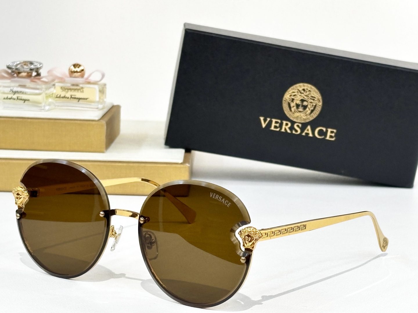  VERSACE
MOD：VE6752
Size：61口18 142
