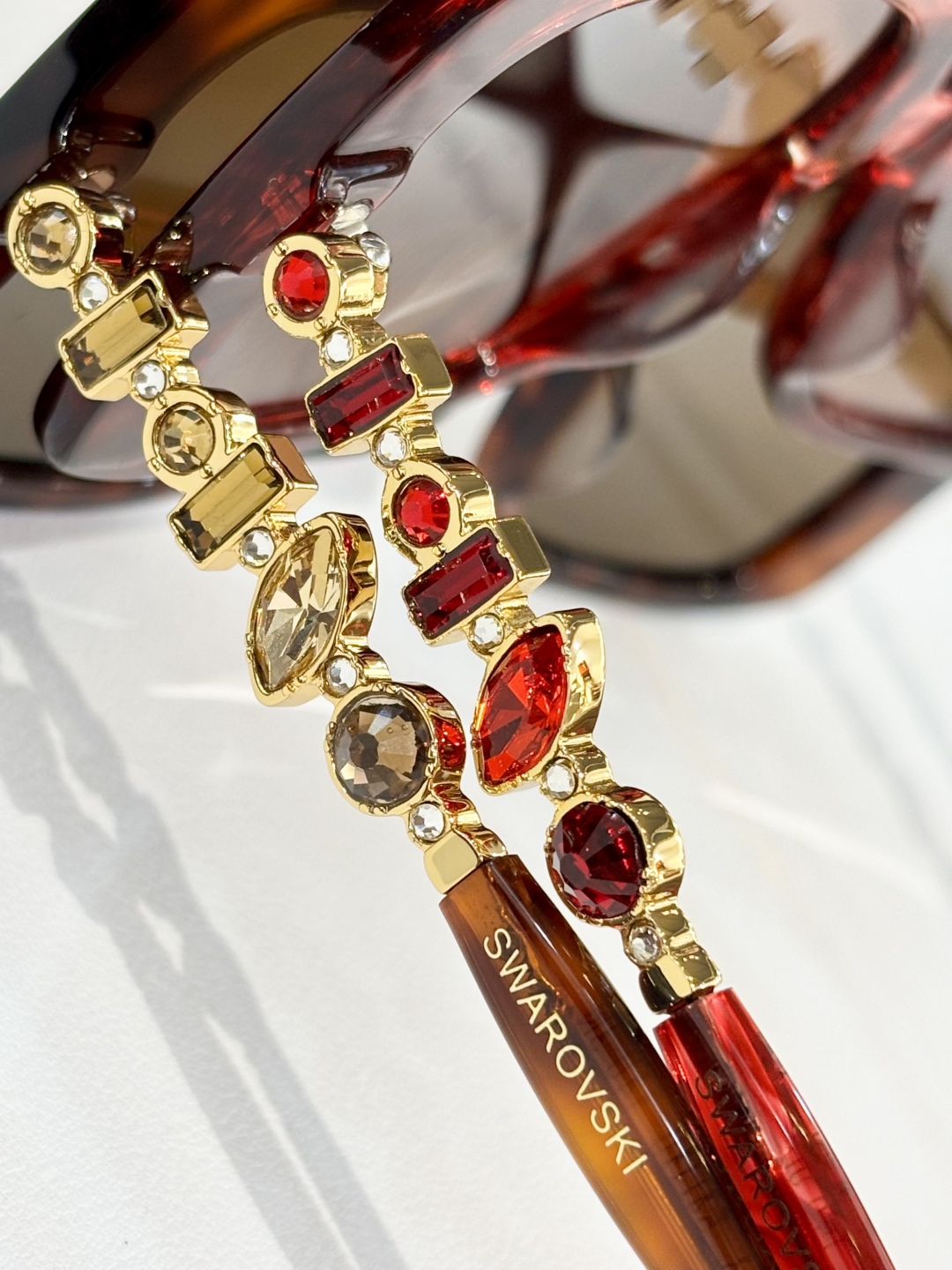  SWAROVSKI
MOD：SK0357
Size：54口19 140
